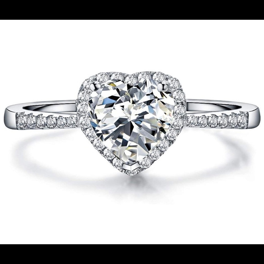 18k GP heart lab created diamond ring. Size 8